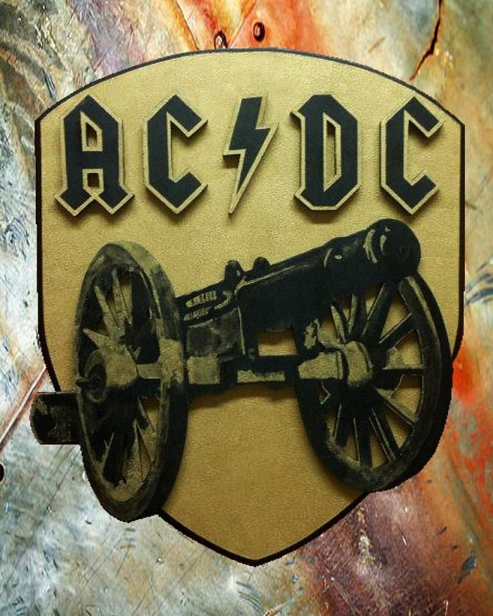 ESCUDO AC/DC